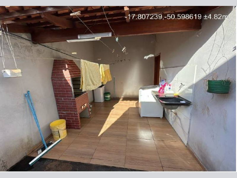Casa - Santa Helena de Goiás - GO, localizado em Santa Helena De Goiás - GO, bairro Centro