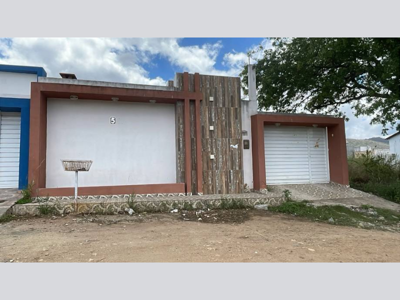 Casa - Gravatá - PE, localizado em Gravatá - PE