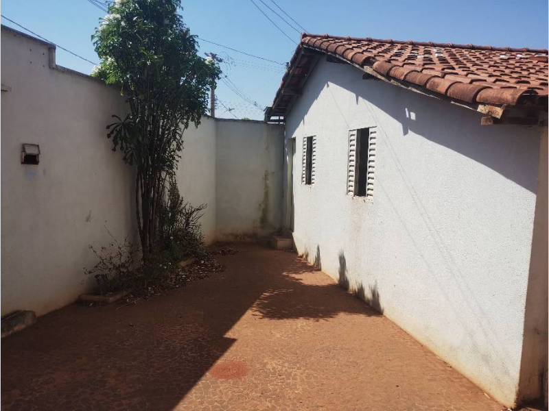 Casa - Ituiutaba - MG, localizado em Ituiutaba - MG, bairro Lagoa Azul Ii