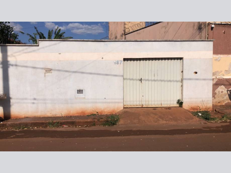 Casa - Ituiutaba - MG, localizado em Ituiutaba - MG, bairro Lagoa Azul Ii