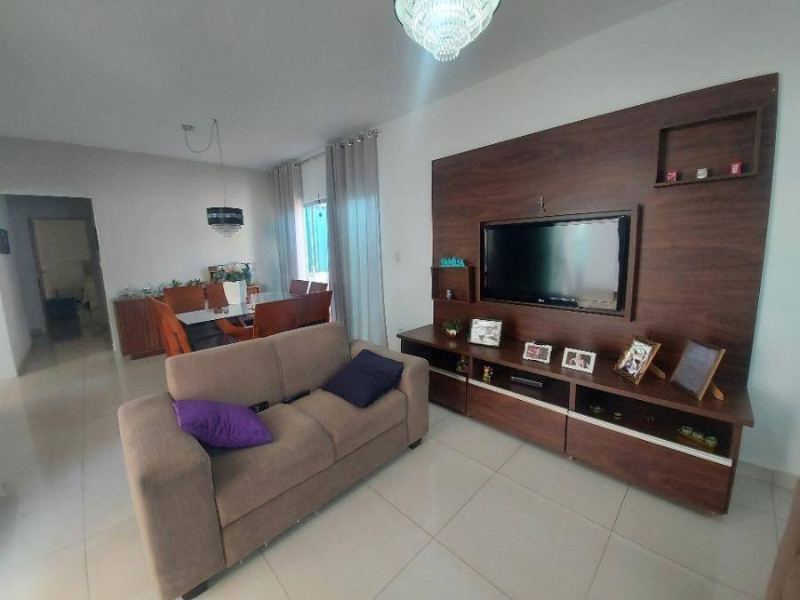 Casa - Uberlândia - MG, localizado em Uberlândia - MG, bairro Jardim das Palmeiras