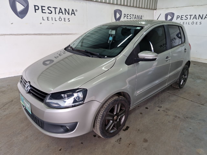 Volkswagen Fox 2014 em leilão