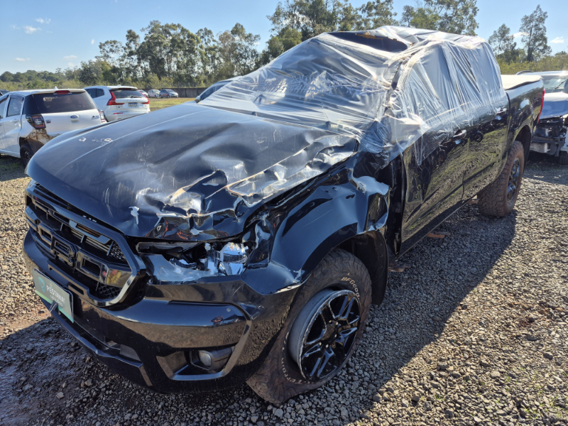 Ford Ranger 2021 em leilão