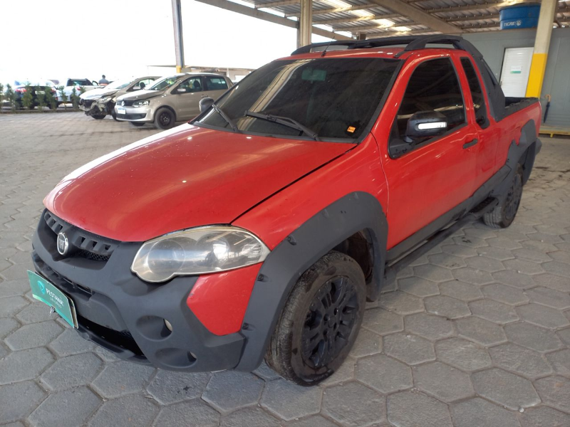 Fiat Strada 2011 em leilão