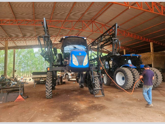Pulverizador classe II SP 2500, Marca New Holland, Ano/Mod 2014