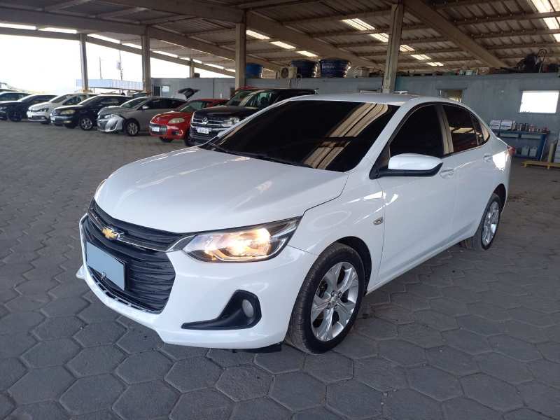 Chevrolet Onix 2023 em leilão