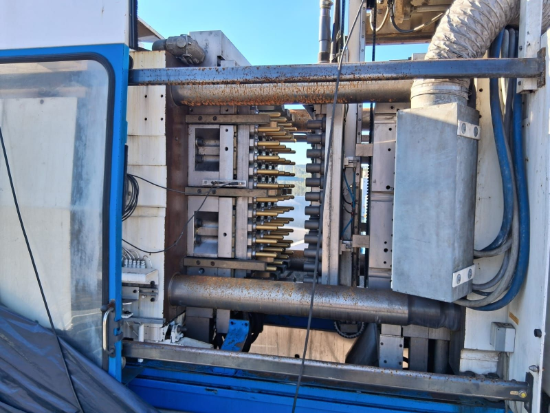 Máquina de moldagem por injeção de plástico - Netstal HP 3500