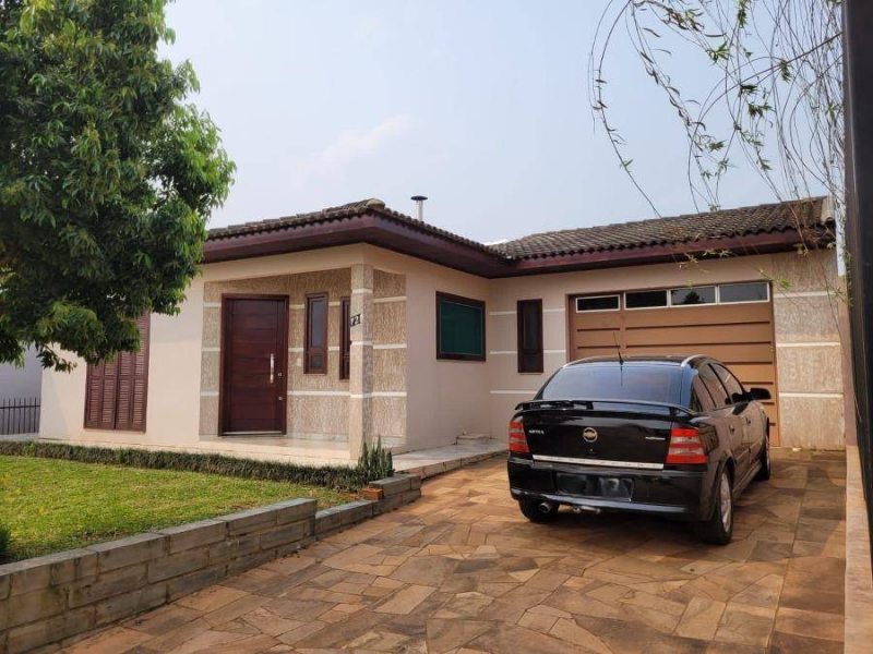 Casa - Lagoa Dos Três Cantos - RS, localizado em Lagoa Dos Três Cantos - RS, bairro Centro