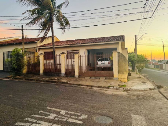 Casa - José Bonifácio - SP