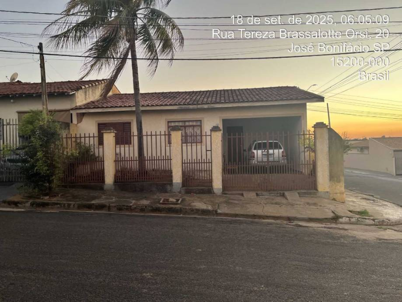 Casa, Vila da Saudade em José Bonifácio, SP