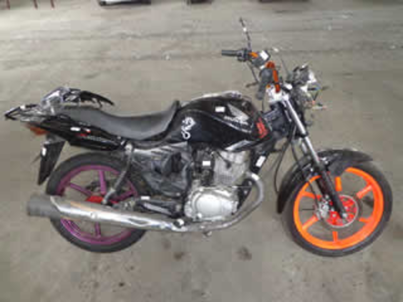 Honda CG 2010 em leilão
