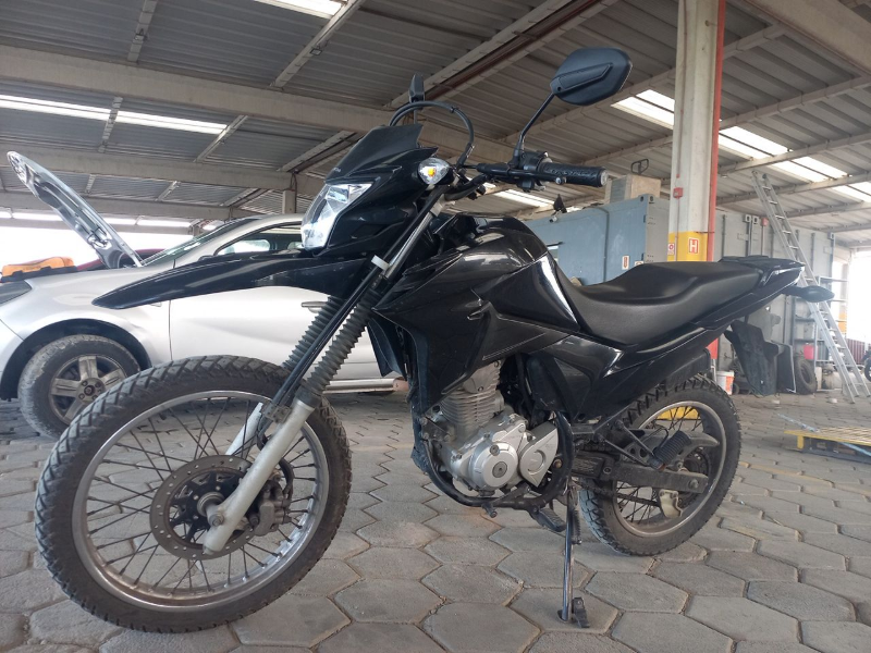 Honda NXR 2024 em leilão