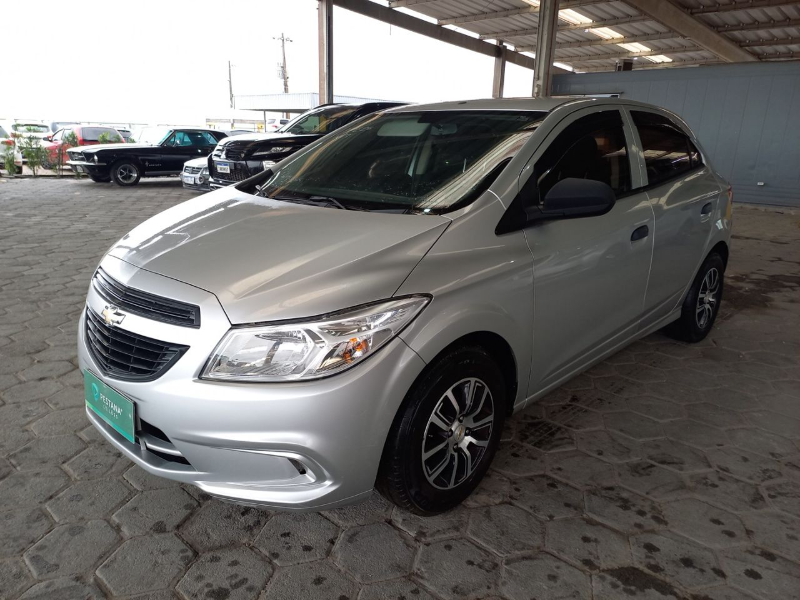 Chevrolet Onix 2018 em leilão