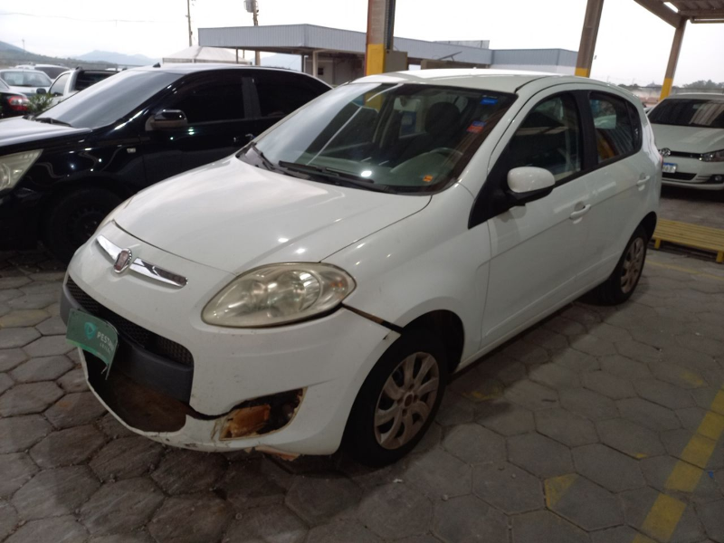 Fiat Palio 2014 em leilão
