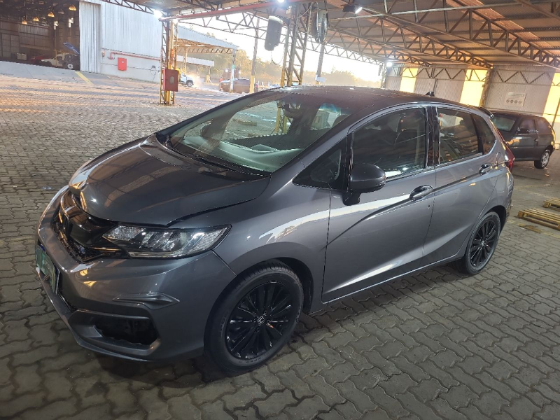 Honda Fit 2021 em leilão