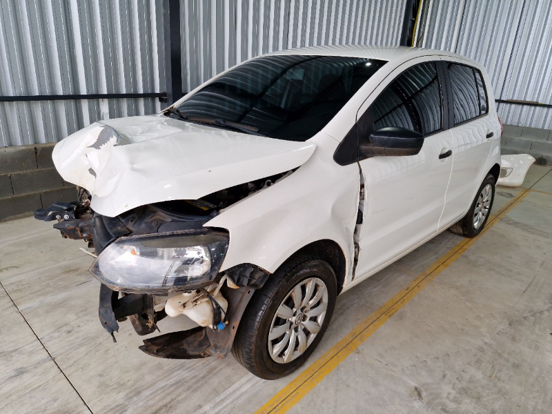Volkswagen Fox 2014 em leilão