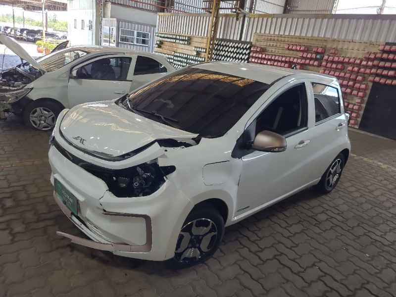 Jac E 2025 em leilão