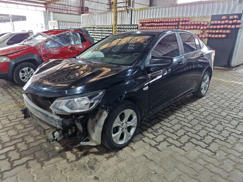 Chevrolet Onix 2024 em leilão