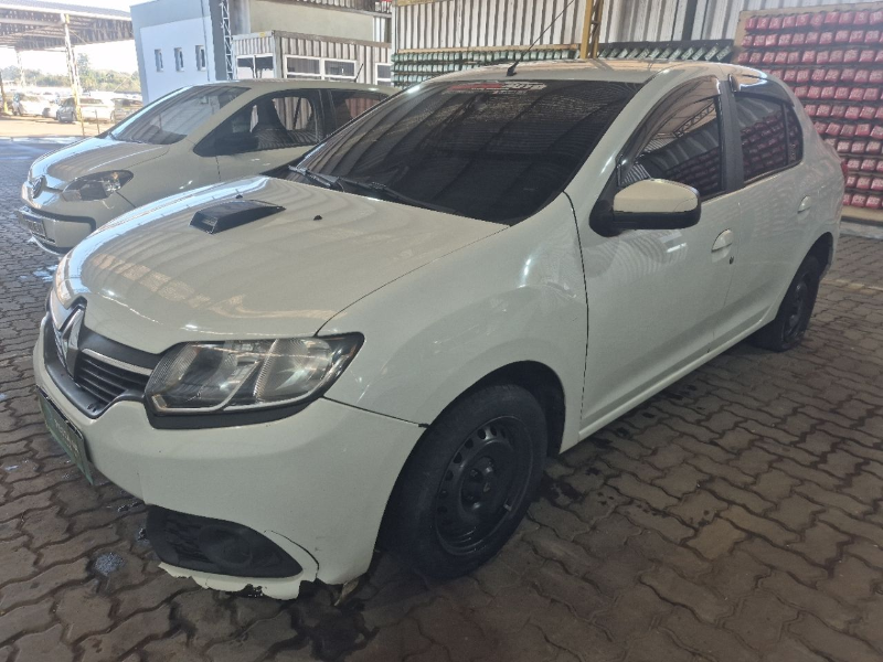 Renault Logan - Foto 1