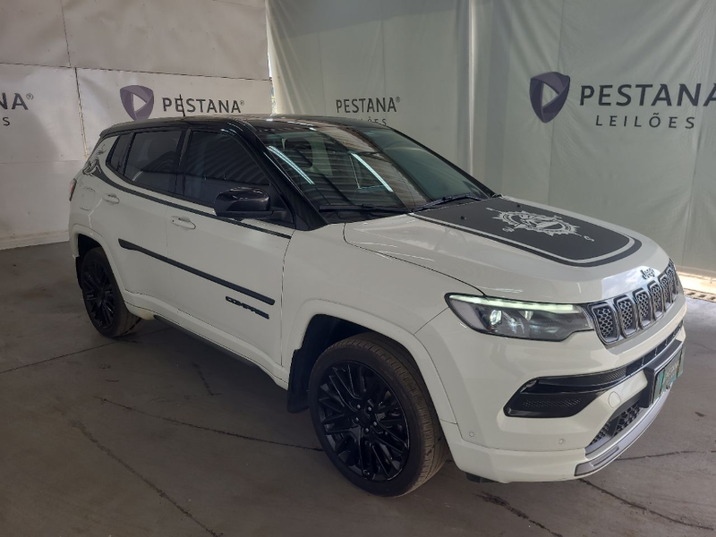 Jeep Compass 2022 em leilão