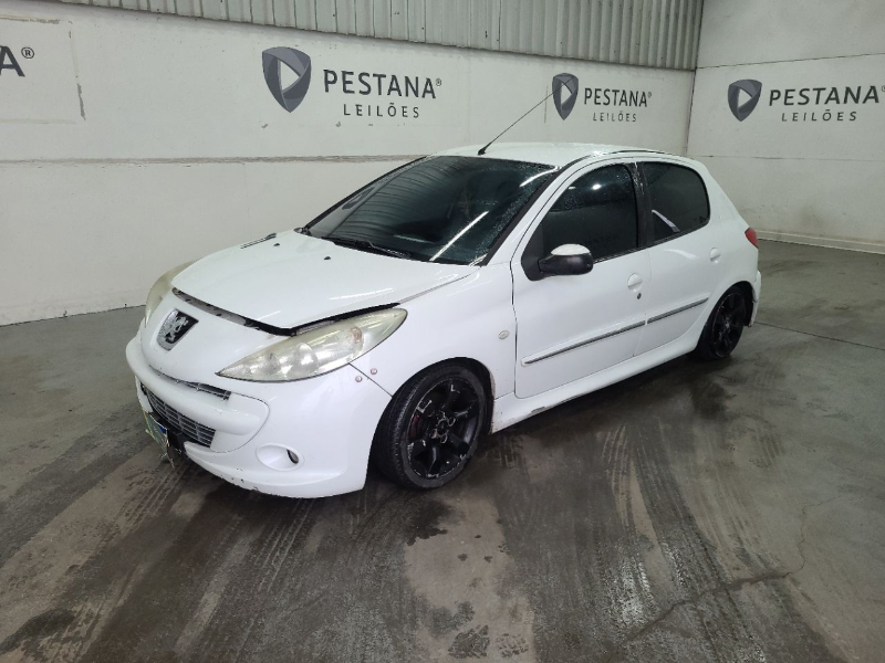Peugeot 207 2012 em leilão