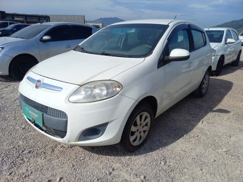 Fiat Palio 2015 em leilão