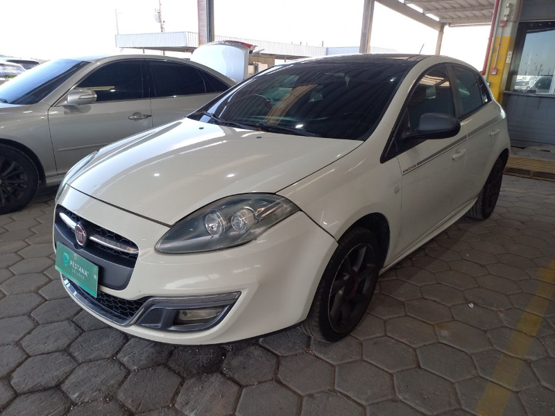 Fiat Bravo 2016 em leilão — SC