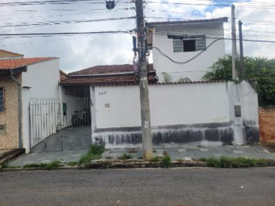 Casa - Pindamonhangaba - SP
