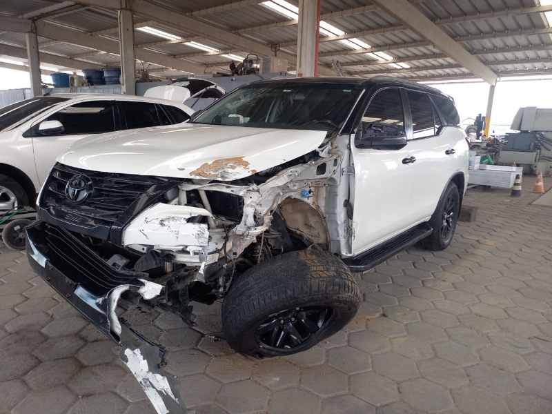 Toyota Hilux 2020 em leilão