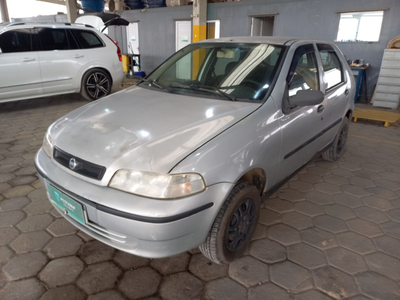 Fiat Palio 2006 em leilão