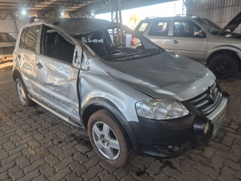 Volkswagen Crossfox 2009 em leilão