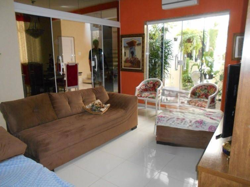 Casa - Duque de Caxias - RJ, localizado em Duque De Caxias - RJ, bairro Jardim 25 de Agosto