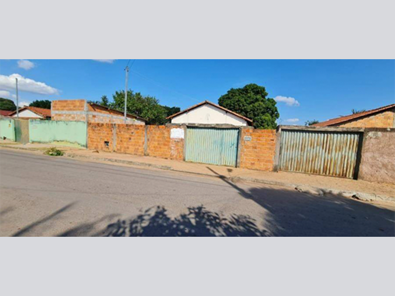 Casa - Urucuia - MG, localizado em Urucuia - MG, bairro Rutilante