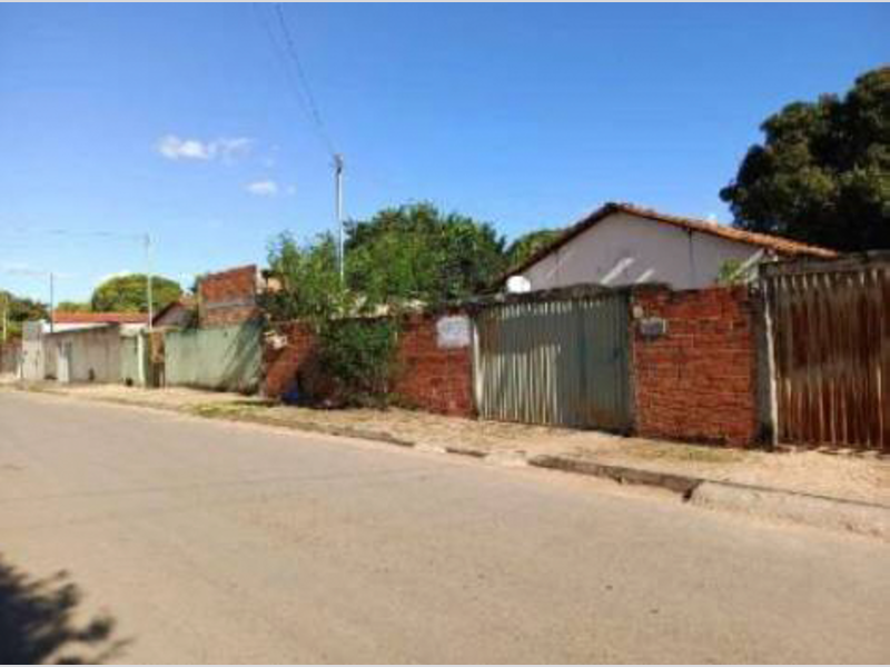 Casa - Urucuia - MG, localizado em Urucuia - MG, bairro Rutilante