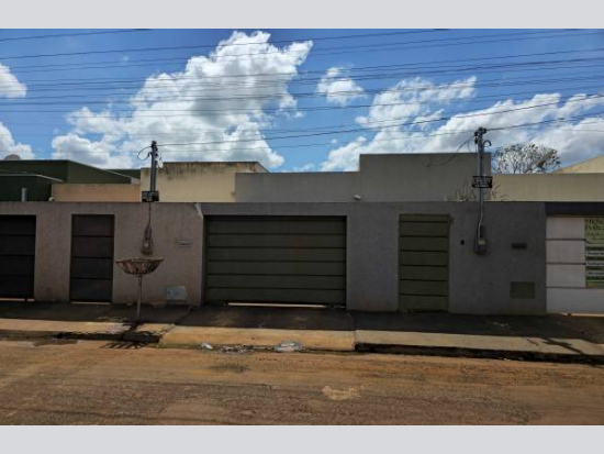 Casa em leilão em Santa Helena De Goiás