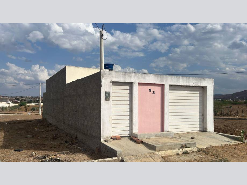 Casa - Brejo da Madre de Deus - PE, localizado em Brejo Da Madre De Deus - PE, bairro São Domingos