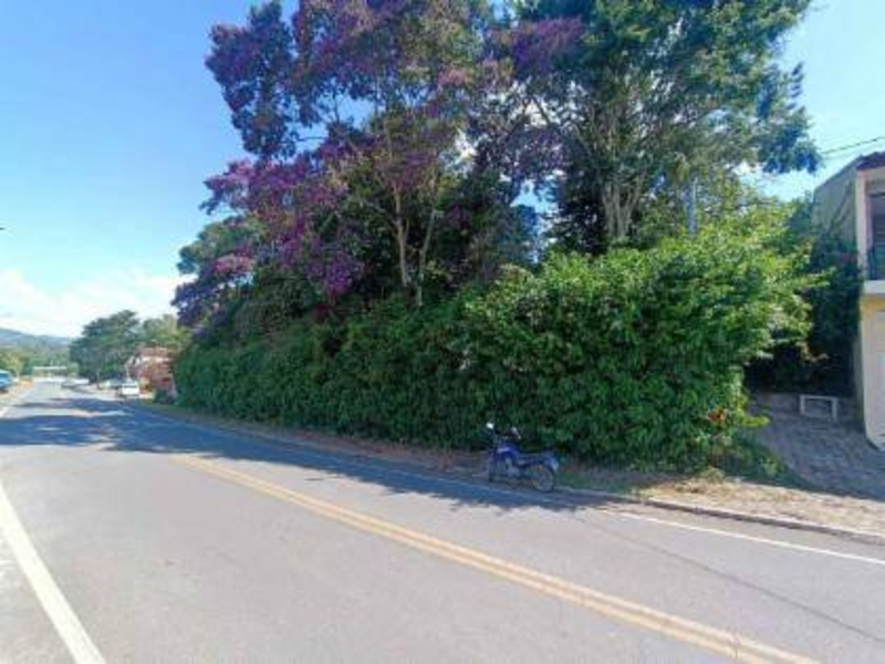 Foto de Casa em leilão no bairro Belvedere em Caxambu - MG