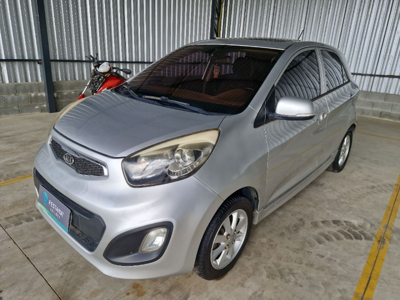 Kia Picanto 2012 em leilão