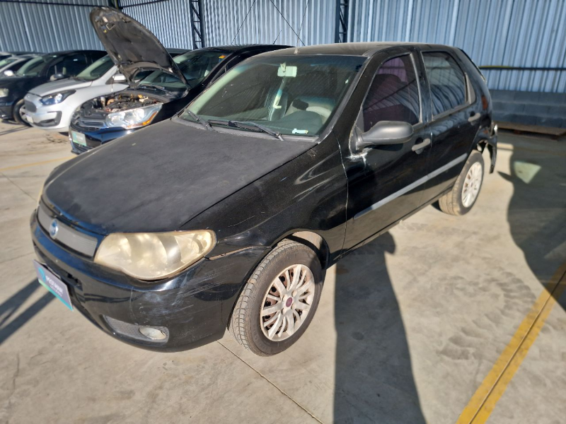 Fiat Palio 2004 em leilão