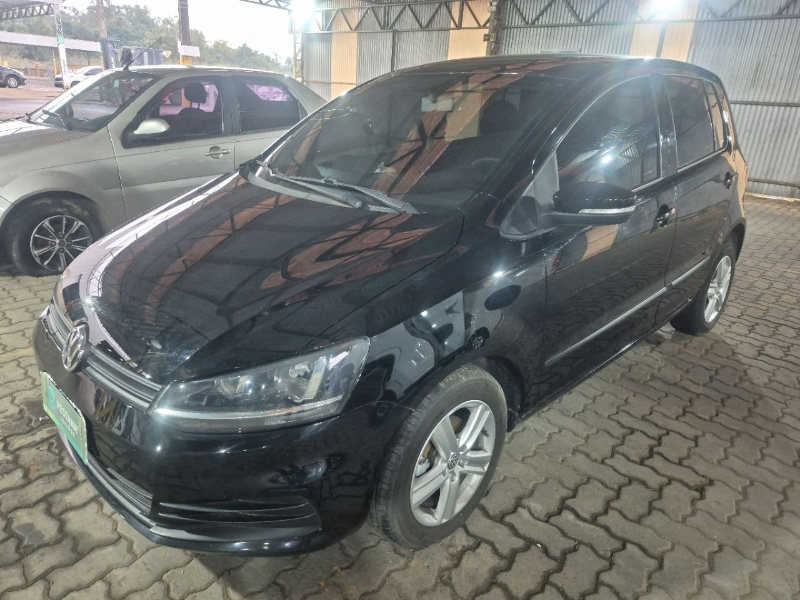 Volkswagen Novo Fox 2015 em leilão