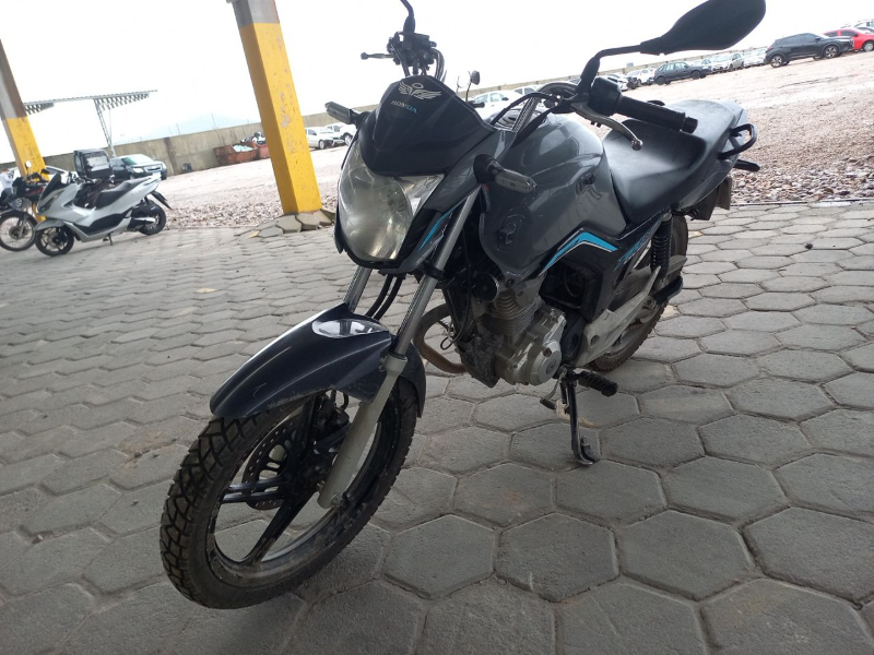 Honda CG 2024 em leilão
