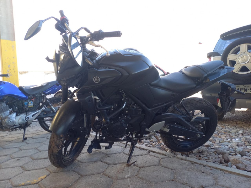 Yamaha Mt03 2025 em leilão