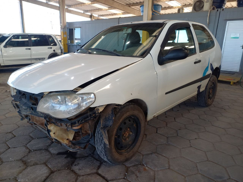 Fiat Palio 2015 em leilão