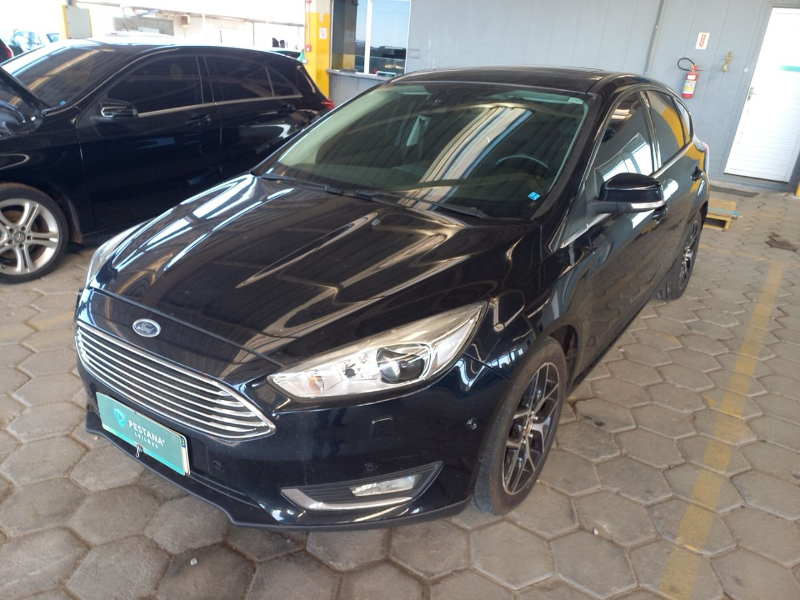 Ford Focus 2016 em leilão