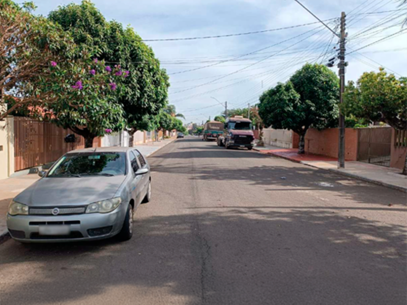 Casa - Cambé - PR, localizado em Cambé - PR, bairro Conjunto Habitacional Tancredo de A Neves