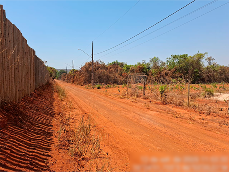 Terreno - Unaí - MG, localizado em Unaí - MG, bairro Mansões do Parque