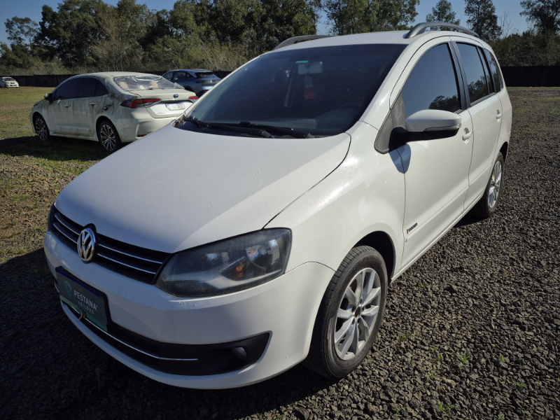 Volkswagen Spacefox 2014 em leilão