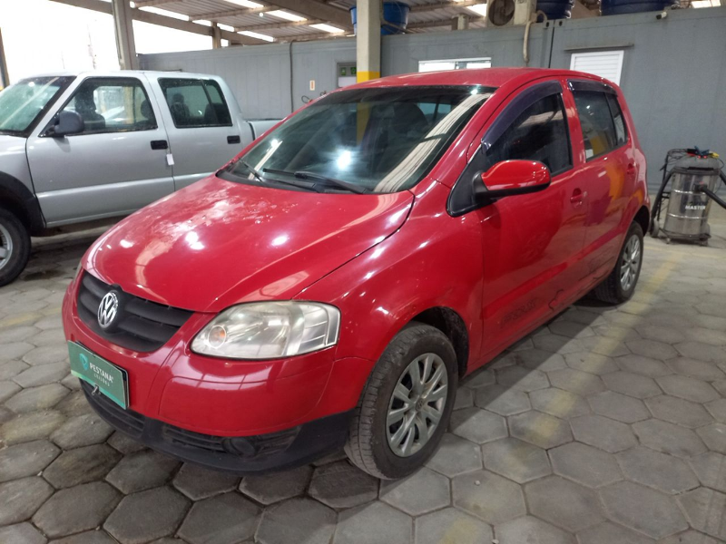 Volkswagen Fox 2005 em leilão