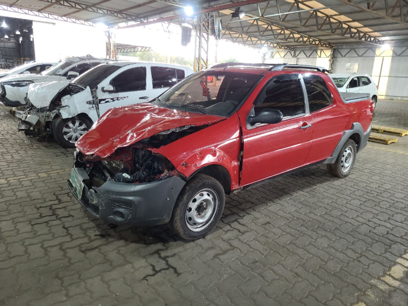 Fiat Strada 2015 em leilão
