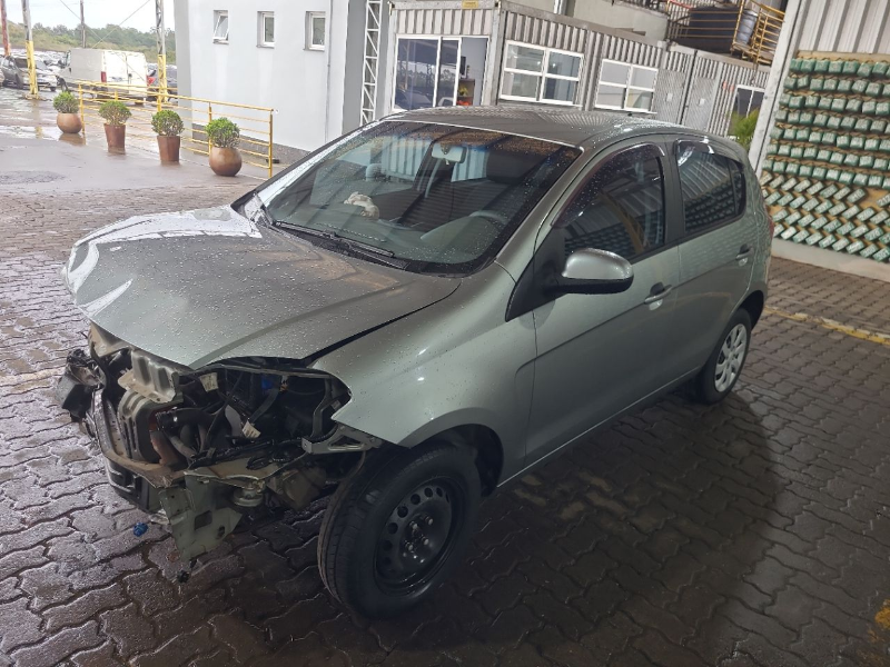 Fiat Palio 2015 em leilão